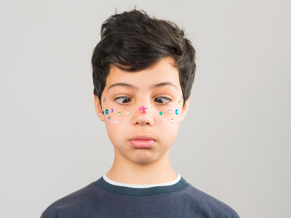 autism-physical-traits-facial-features-body-language-and-sensory